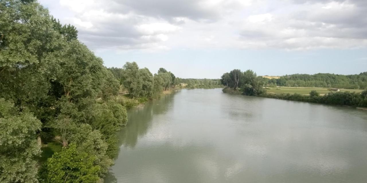 Casa Appartamento Vacanze La Fermata Delle Rondini Castello di Annone Extérieur photo