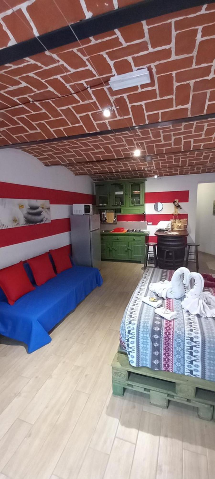 Casa Appartamento Vacanze La Fermata Delle Rondini Castello di Annone Extérieur photo