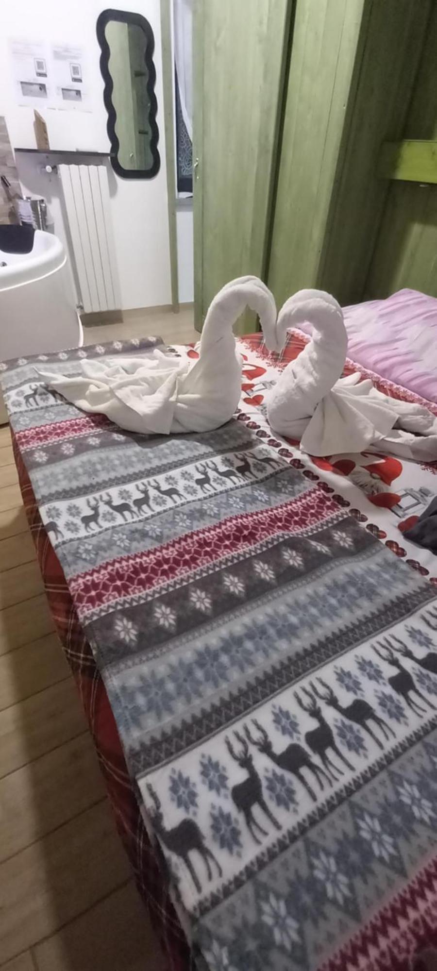 Casa Appartamento Vacanze La Fermata Delle Rondini Castello di Annone Extérieur photo