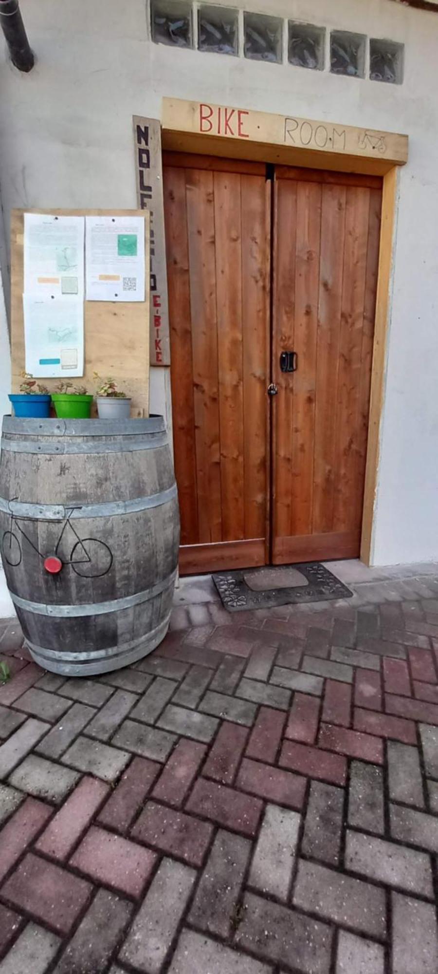 Casa Appartamento Vacanze La Fermata Delle Rondini Castello di Annone Extérieur photo